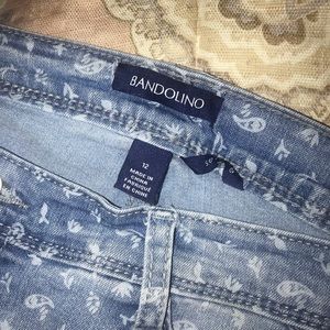 Paisley pattern Bandolino jeans